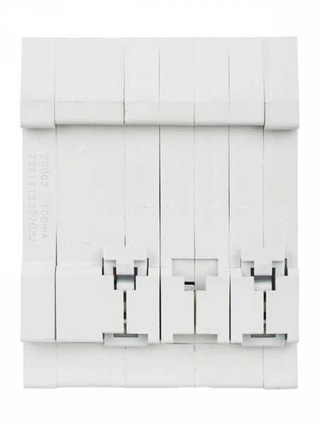 Выключатель автоматический дифференциального тока 4п (3P+N) C 32А 100мА тип A 6кА АВДТ-34 KARAT IEK MAD22-6-032-C-100 ТехноИмпульс