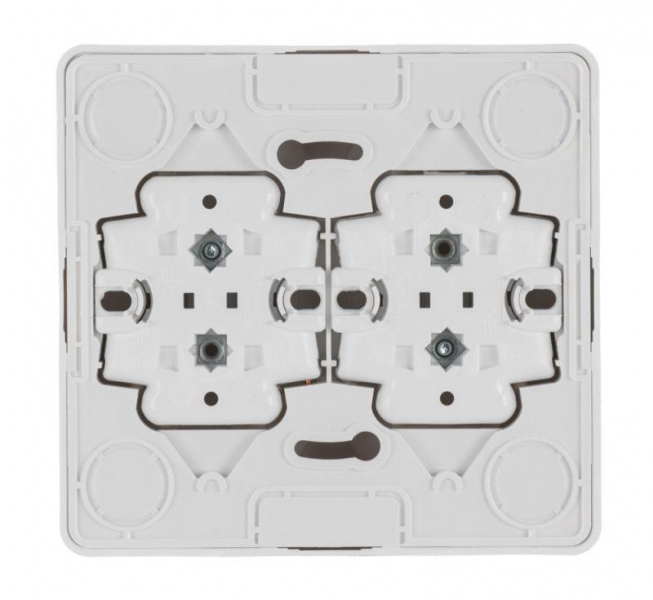 Розетка 4-м ОП Этюд 16А 250В с заземл. защ. шторки бел. SE PA16-208B ТехноИмпульс