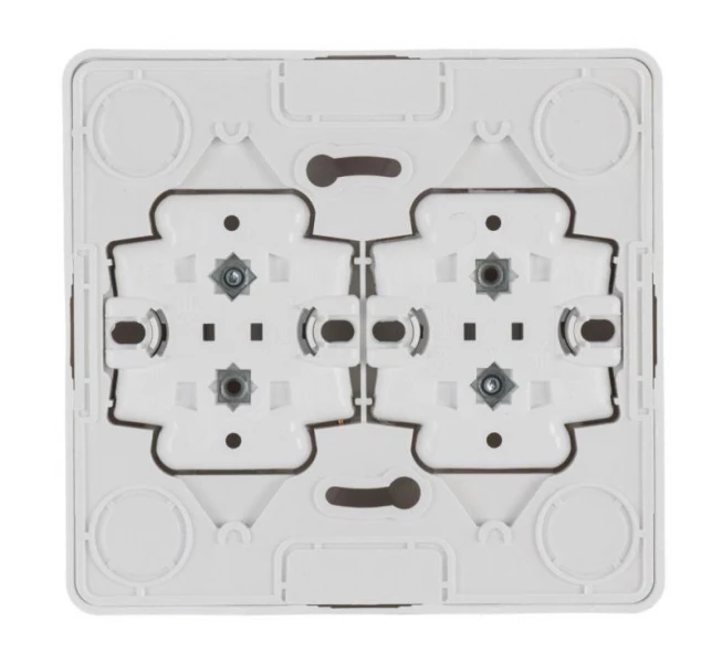 Розетка 4-м ОП Этюд 16А 250В с заземл. защ. шторки бел. SE PA16-208B ТехноИмпульс