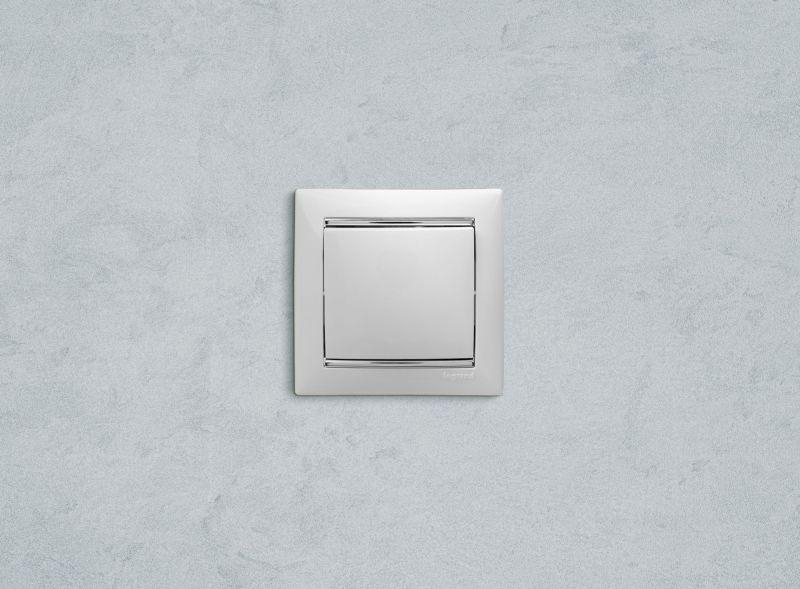 Выключатель 1-кл. СП Valena 10А IP31 250В механизм бел. IEK 774401 ТехноИмпульс