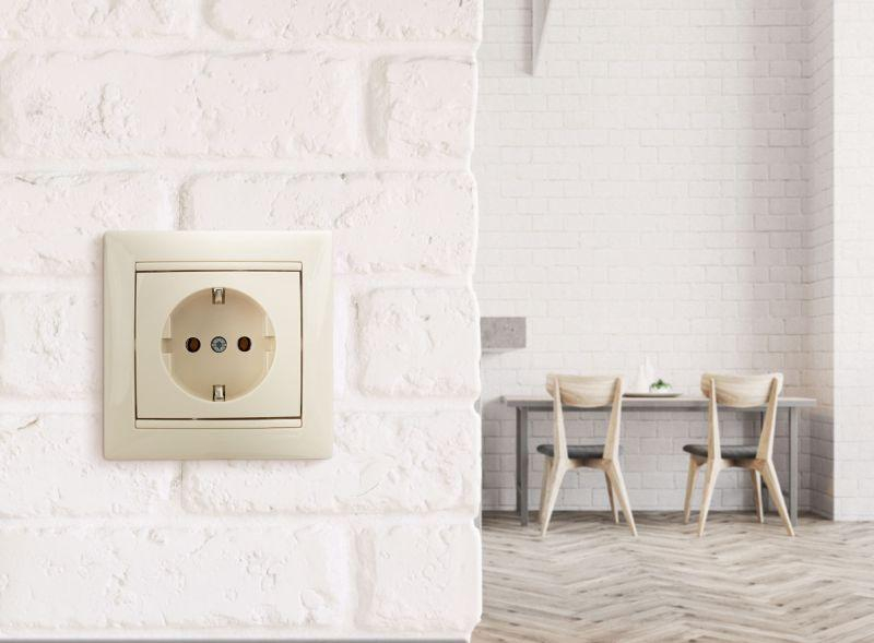 Розетка 1-м СП Valena 16А IP20 с заземл. на винтах механизм сл. кость IEK 774320 ТехноИмпульс