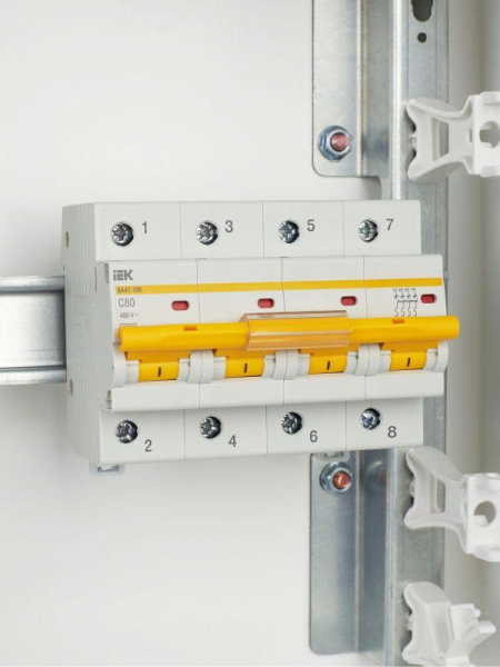 Выключатель автоматический модульный 4п C 80А 10кА ВА47-100 KARAT IEK MVA40-4-080-C ТехноИмпульс