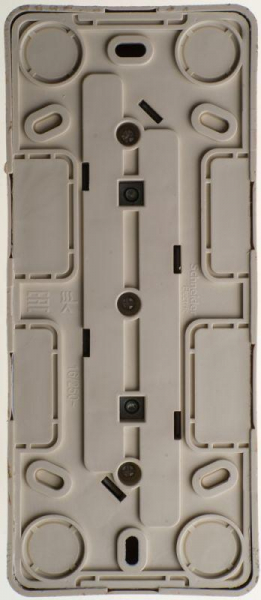 Розетка 3-м ОП Этюд 16А IP20 250В с заземл. защ. шторки сосна SE PA16-012D ТехноИмпульс