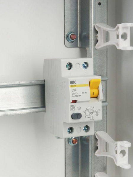 Выключатель дифференциального тока (УЗО) 2п 63А 100мА тип AC ВД1-63 KARAT IEK MDV10-2-063-100 ТехноИмпульс