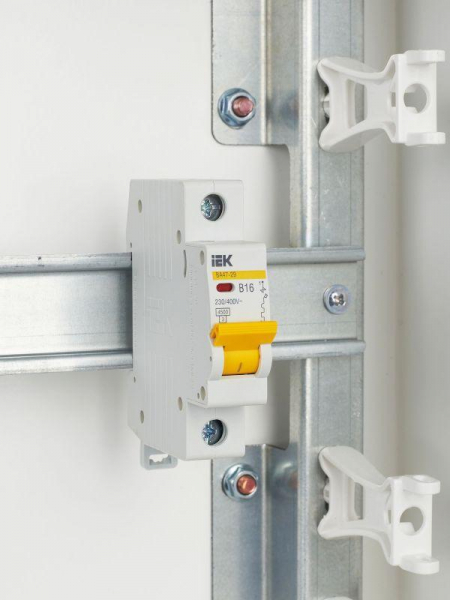 Выключатель автоматический модульный 1п B 16А 4.5кА ВА47-29 KARAT IEK MVA20-1-016-B ТехноИмпульс
