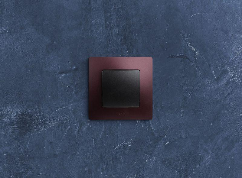 Выключатель 1-кл. СП Etika 10А IP20 250В 10AX авт. зажимы механизм антрацит IEK 672601 ТехноИмпульс