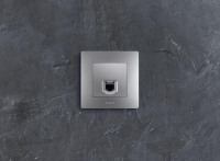 Розетка компьютерная 1-м СП Etika RJ45 кат.5E UTP механизм алюм. IEK 672441 ТехноИмпульс