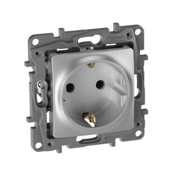 Розетка 1-м СП Etika 16А IP20 250В 2P+E с заземл. немецк. стандарт винтов. клеммы механизм алюм. IEK 672421 ТехноИмпульс