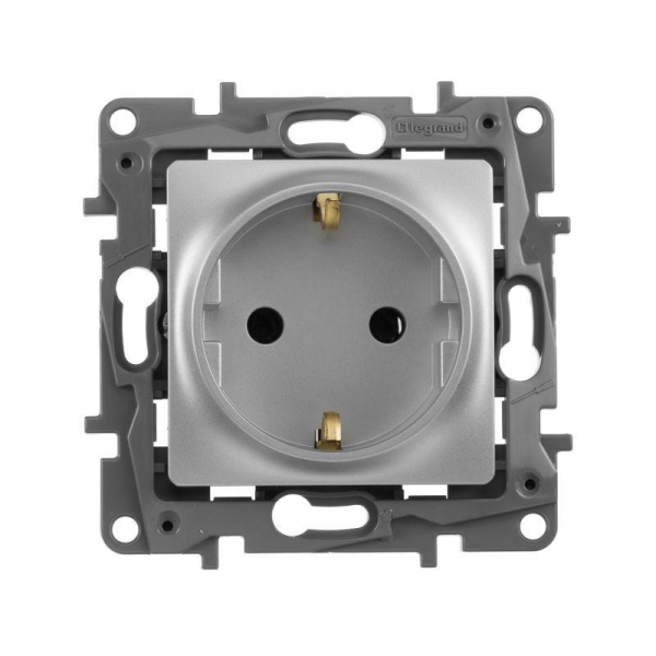 Розетка 1-м СП Etika 16А IP20 250В 2P+E с заземл. немецк. стандарт винтов. клеммы механизм алюм. IEK 672421 ТехноИмпульс
