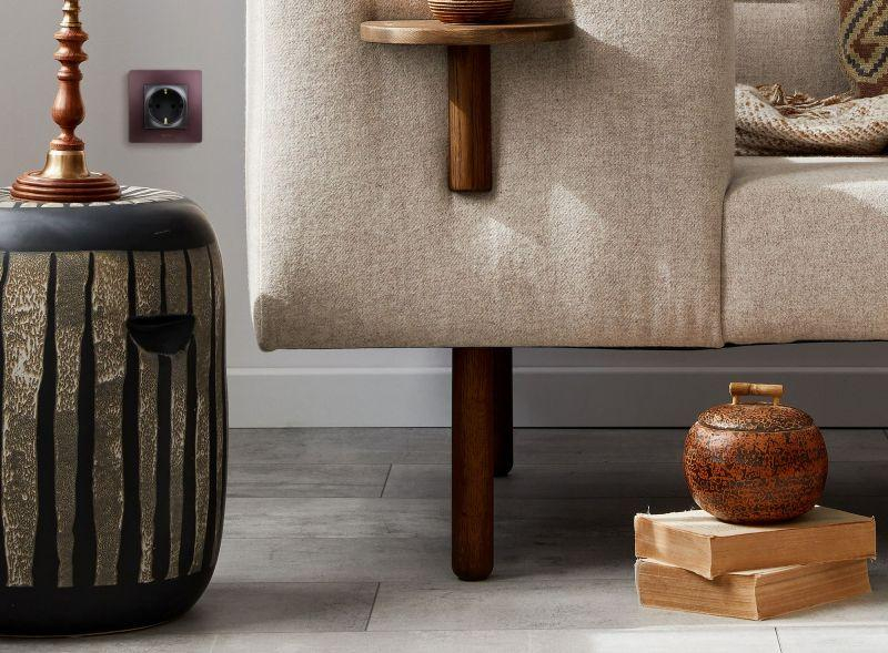 Розетка 1-м СП Etika 16А IP31 250В 2P+E с заземл. защ. шторки немецк. стандарт винтов. клеммы механизм антрацит IEK 672622 ТехноИмпульс