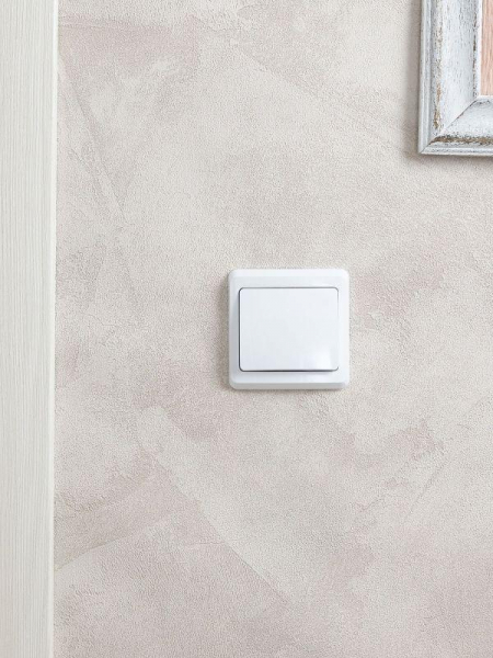 Выключатель 1-кл. СП Вега 10А IP20 ВС10-1-0-ВБ бел. GENERICA EVV10-K01-10-DM ТехноИмпульс