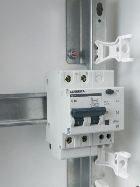 Выключатель автоматический дифференциального тока 2п 16А 30мА АД12 GENERICA MAD15-2-016-C-030 ТехноИмпульс