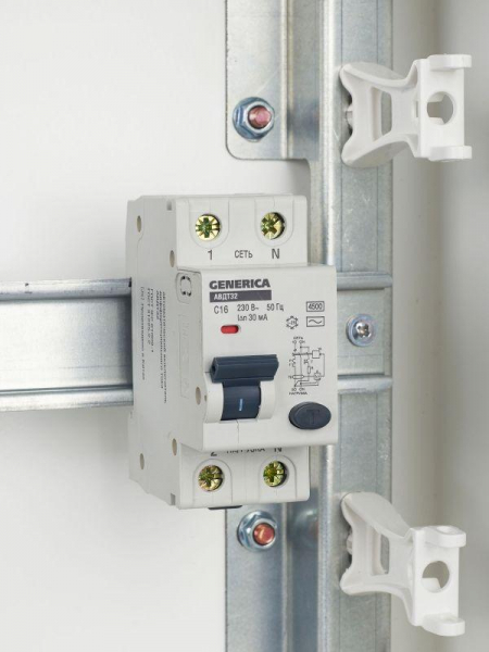 Выключатель автоматический дифференциального тока 2п C 16А 30мА тип AC 4.5кА АВДТ 32 C16 GENERICA MAD25-5-016-C-30 ТехноИмпульс