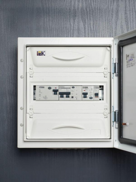 Выключатель автоматический дифференциального тока 2п C 16А 30мА тип AC 4.5кА АВДТ 32 C16 GENERICA MAD25-5-016-C-30 ТехноИмпульс