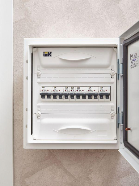 Выключатель автоматический модульный 1п B 6А M06N ARMAT IEK AR-M06N-1-B006 ТехноИмпульс