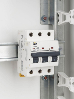 Выключатель автоматический модульный 3п C 25А M06N ARMAT IEK AR-M06N-3-C025 ТехноИмпульс